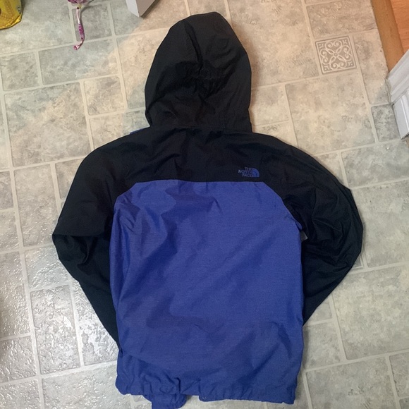 Youth the north face jacket , inner and outer jacket size M - Picture 8 of 8